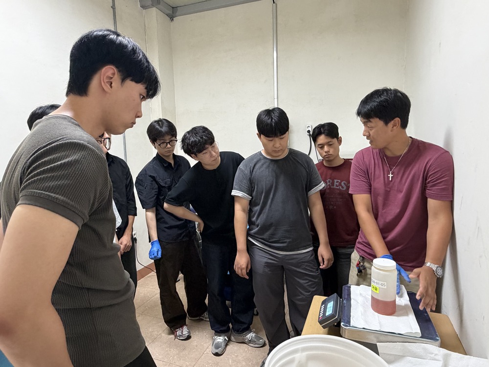 Smart Aquaculture Facility Tour & Research Exchange with Kunsan National University